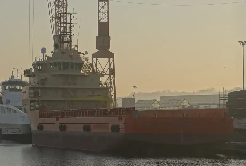 ELAND Offshore Vessel IMO 9653757 photo 4
