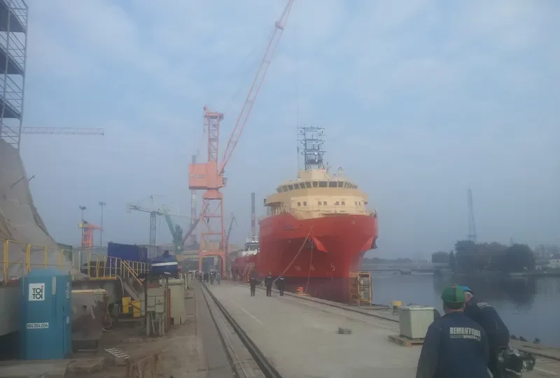 ELAND Offshore Vessel IMO 9653757 photo 9