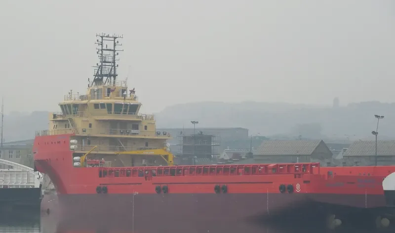ELAND Offshore Vessel IMO 9653757 photo 10