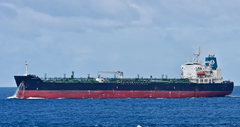 ARDMORE EXPLORER Tanker IMO 9654581 photo 5