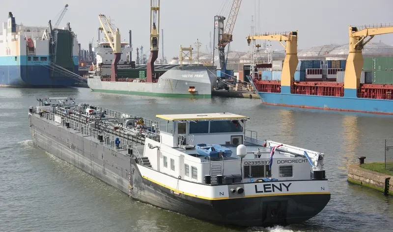 LENY Tanker IMO 9654608 photo 3