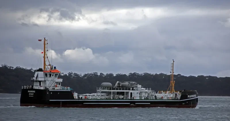 MANNING Tanker IMO 9654749 photo 9
