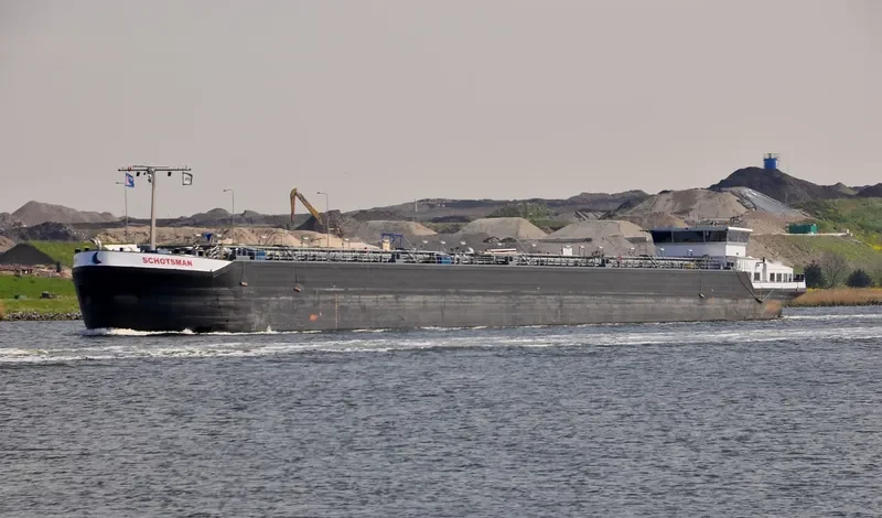 SCHOTSMAN Tanker IMO 9655200 photo 5