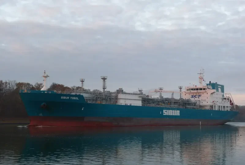 SIBUR TOBOL General Cargo IMO 9655511 photo 8