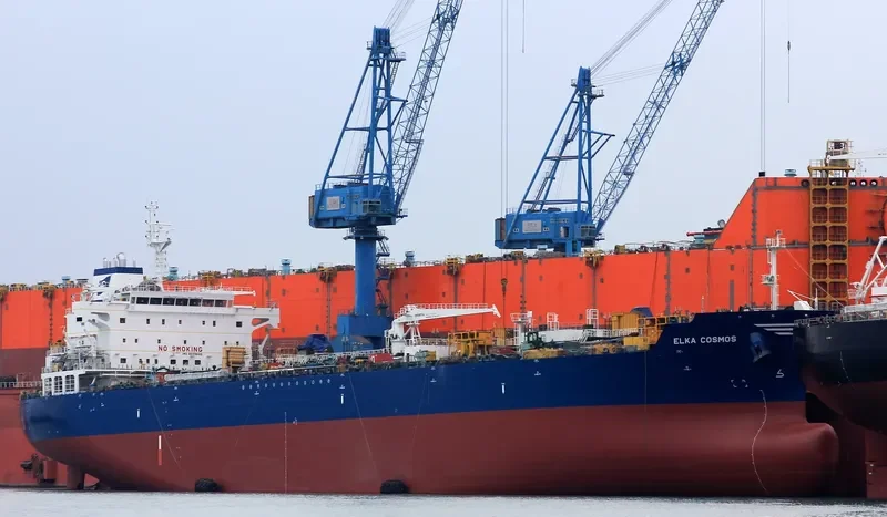 ELKA COSMOS Tanker IMO 9655602