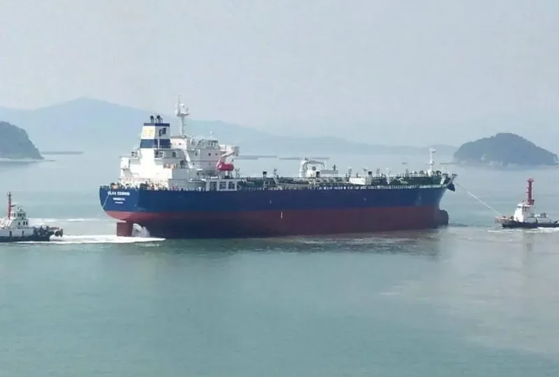 ELKA COSMOS Tanker IMO 9655602 photo 3