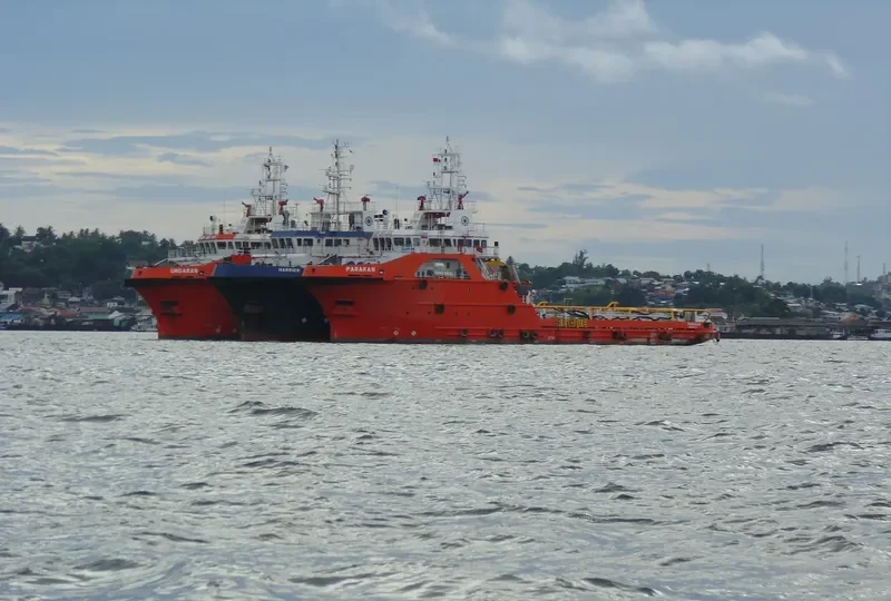 PARAKAN Offshore Vessel IMO 9655690 photo 2