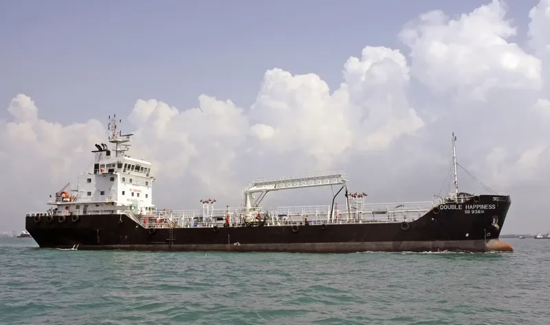 DOUBLE HAPPINESS Tanker IMO 9655779