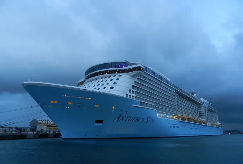 ANTHEM OF THE SEAS Passenger Ship IMO 9656101 photo 2