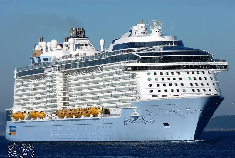 ANTHEM OF THE SEAS Passenger Ship IMO 9656101 photo 8