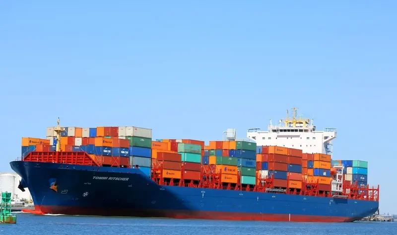 TOMMI RITSCHER Container Ship IMO 9656137 photo 7