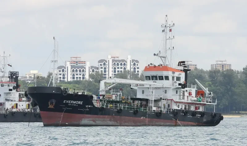 EVERMORE Tanker IMO 9656448 photo 2