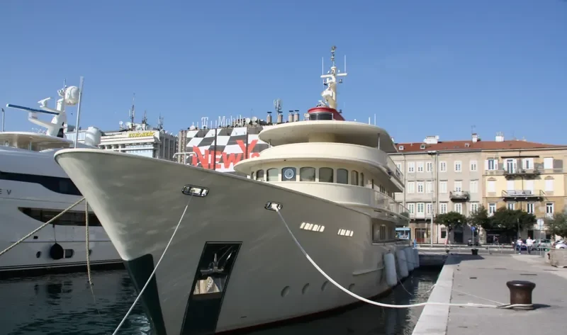 LOLA General Cargo IMO 9656709 photo 8