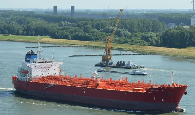 NAVE JUPITER Tanker IMO 9657038 photo 5