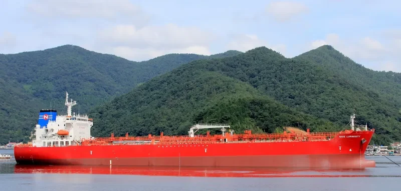 NAVE LUMINOSITY Tanker IMO 9657040 photo 7