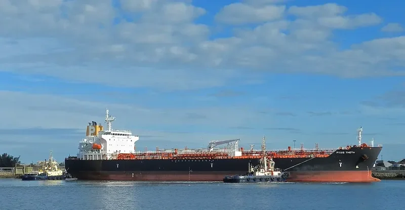 PYXIS THETA Tanker IMO 9657064 photo 4