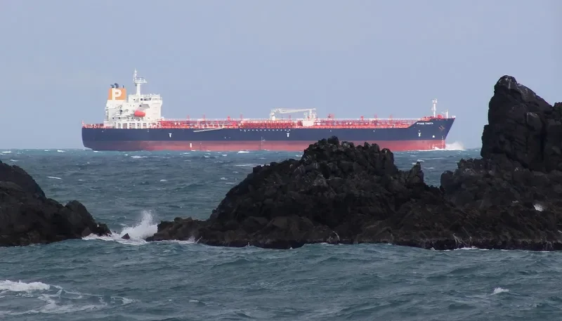 PYXIS THETA Tanker IMO 9657064 photo 6