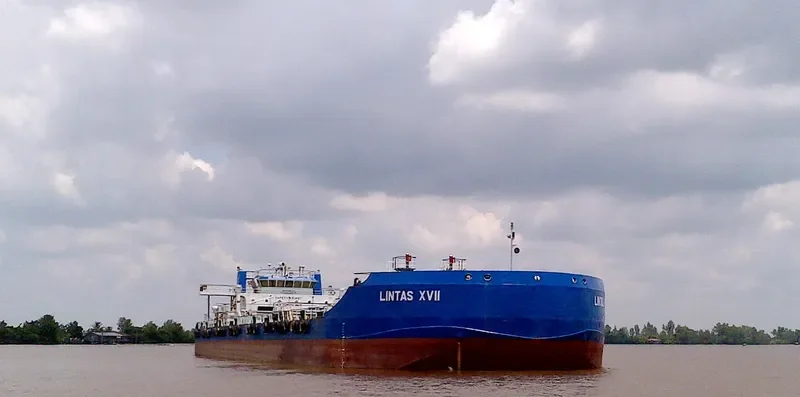 LINTAS XVII Tanker IMO 9657234 photo 2