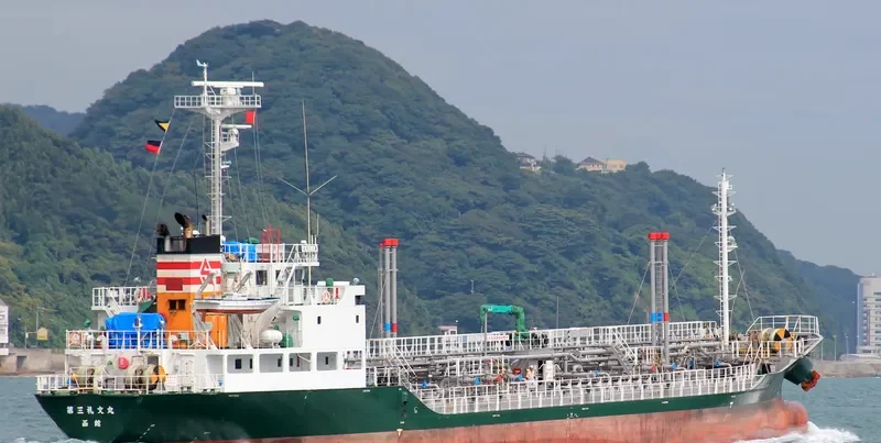 REBUN MARU NO.3 Tanker IMO 9658317 photo 2