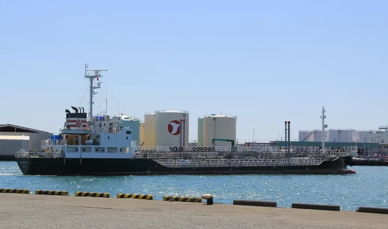 REBUN MARU NO.3 Tanker IMO 9658317 photo 8