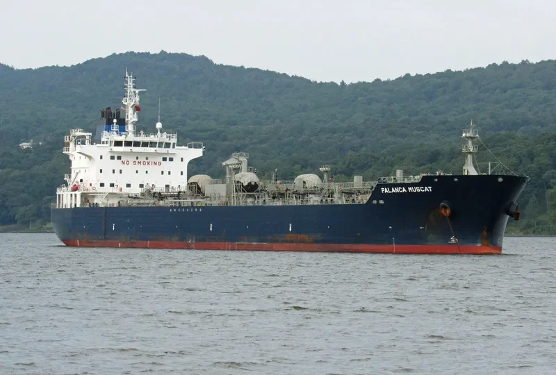 THE DIPLOMAT Tanker IMO 9659672 photo 10