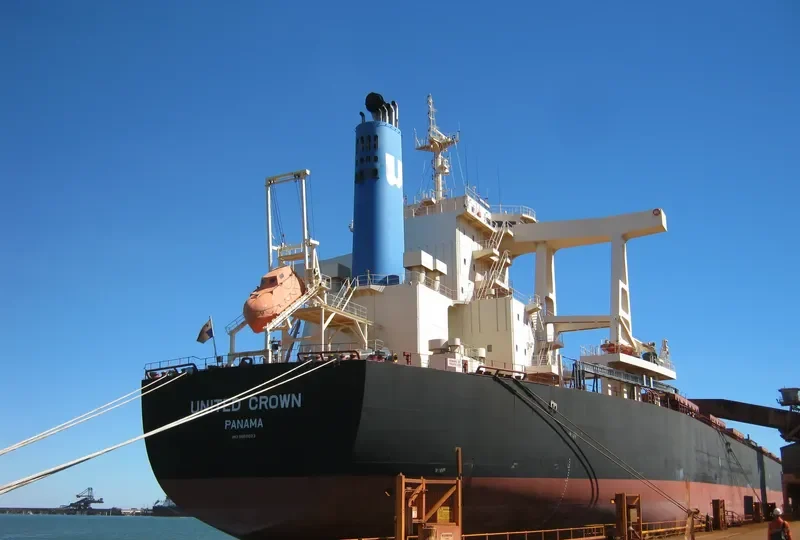 UNITED CROWN Bulk Carrier IMO 9660023 photo 8