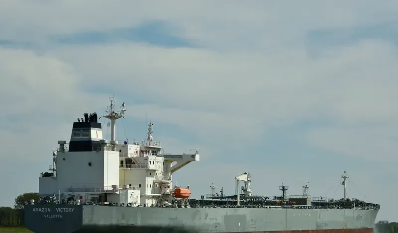AMAZON VICTORY Tanker IMO 9660358 photo 5