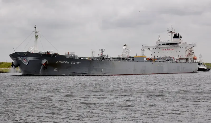 AMAZON VIRTUE Tanker IMO 9660360 photo 2
