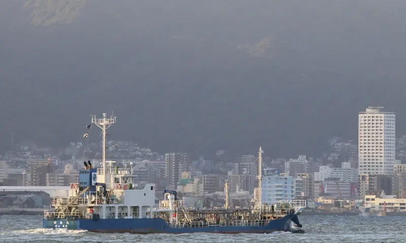 SHINSHIN MARU Tanker IMO 9661780 photo 8