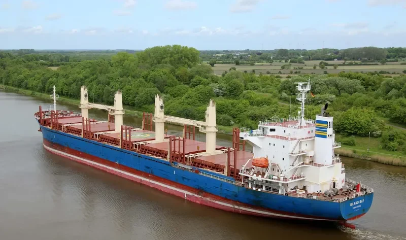 ISLAND BAY Bulk Carrier IMO 9663283 photo 4