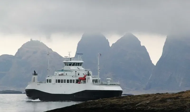 HUSOY Ro-Ro IMO 9663403 photo 2