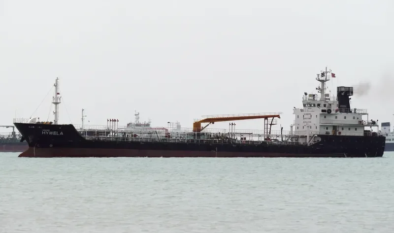 LUISELLA COSULICH Tanker IMO 9664172 photo 2