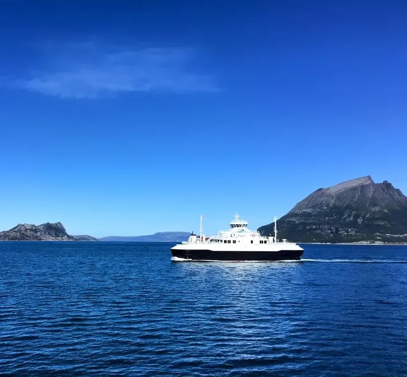 LOVUND Ro-Ro IMO 9664471 photo 2