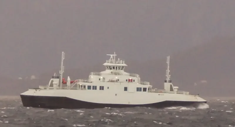 LOVUND Ro-Ro IMO 9664471 photo 7
