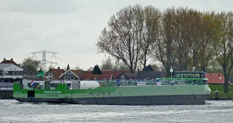 GREEN RHINE Tanker IMO 9665009 photo 4