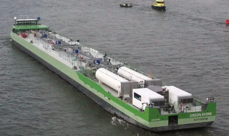 GREEN RHINE Tanker IMO 9665009 photo 10