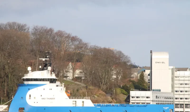 HERMIT THUNDER Offshore Vessel IMO 9665102 photo 6