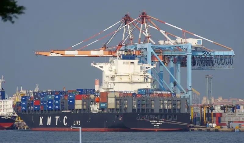 KMTC MUMBAI Container Ship IMO 9665695 photo 3