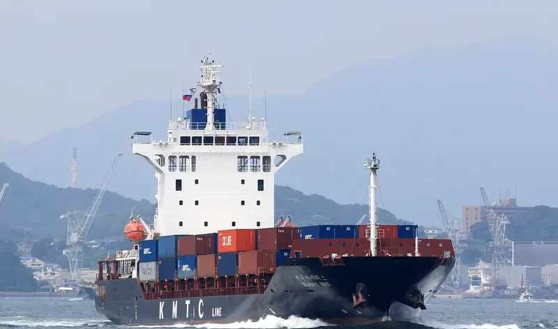 SUNNY IRIS Container Ship IMO 9669639