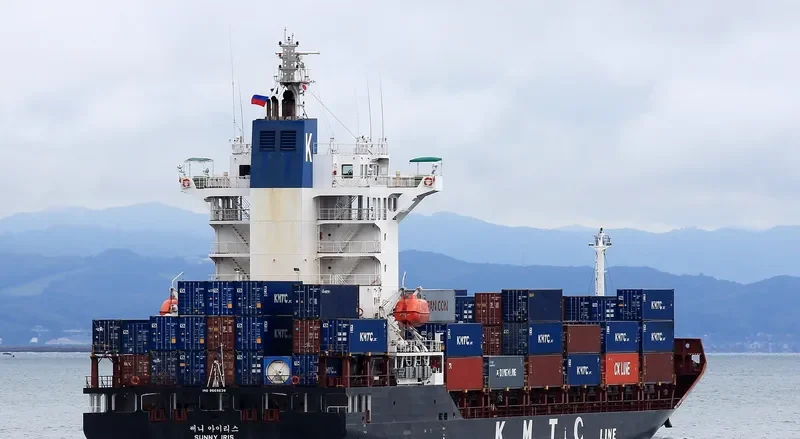 SUNNY IRIS Container Ship IMO 9669639 photo 2