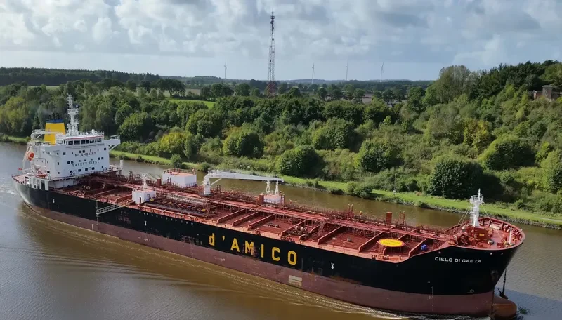 CIELO DI GAETA Tanker IMO 9669653 photo 2