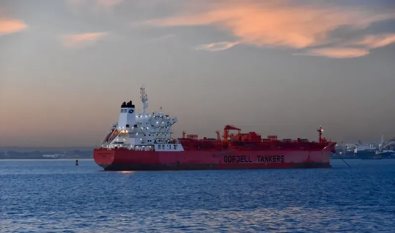BOW TRAJECTORY Tanker IMO 9669873 photo 5