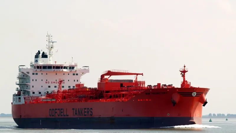 BOW TRAJECTORY Tanker IMO 9669873 photo 6