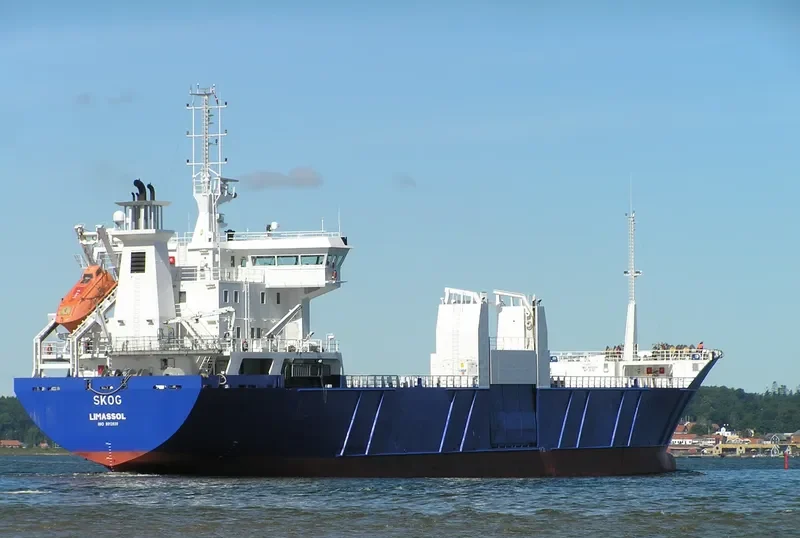 BOW TRAJECTORY Tanker IMO 9669873 photo 10