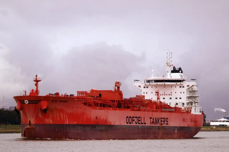 BOW TRIDENT Tanker IMO 9669897 photo 6