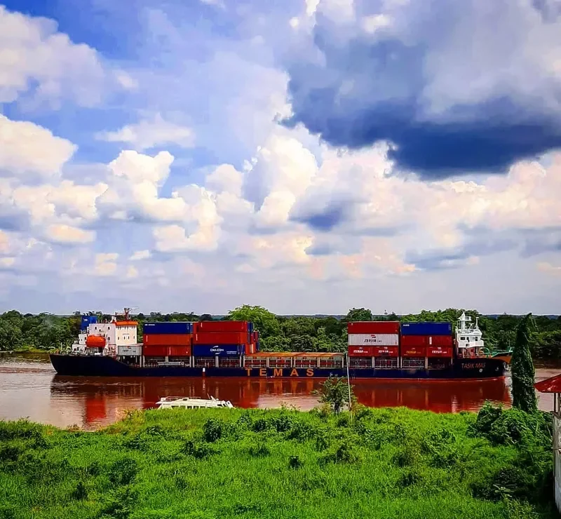 TASIK MAS Container Ship IMO 9670274 photo 3