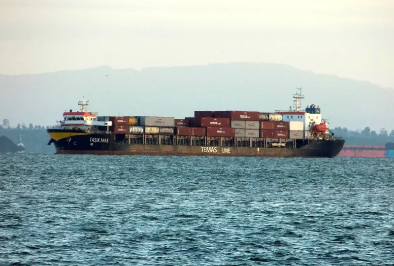 TASIK MAS Container Ship IMO 9670274 photo 6