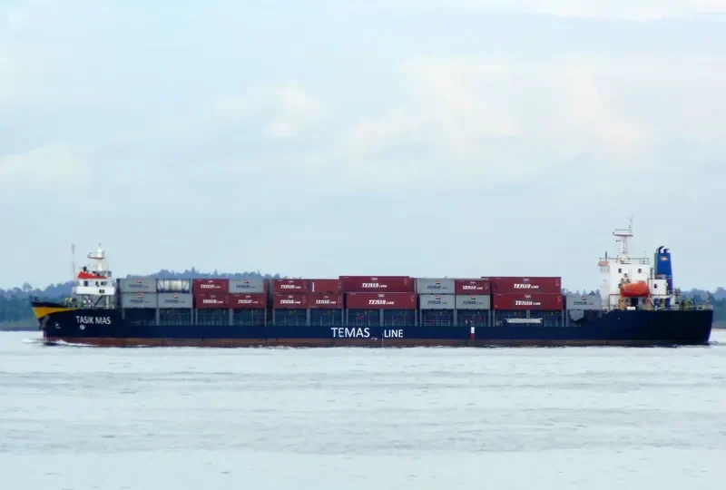 TASIK MAS Container Ship IMO 9670274 photo 7