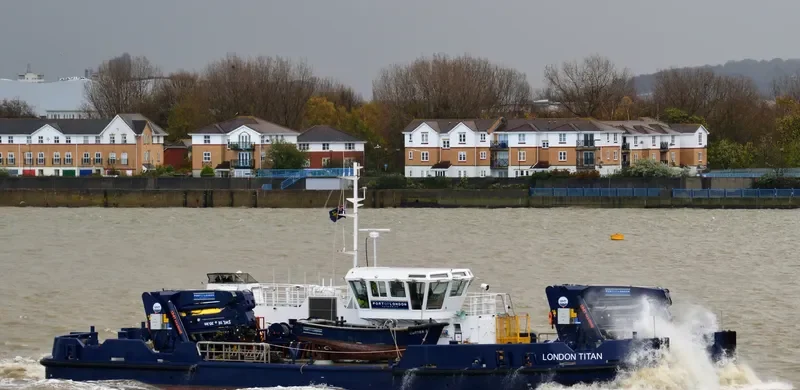 LONDON TITAN Offshore Vessel IMO 9670406 photo 5