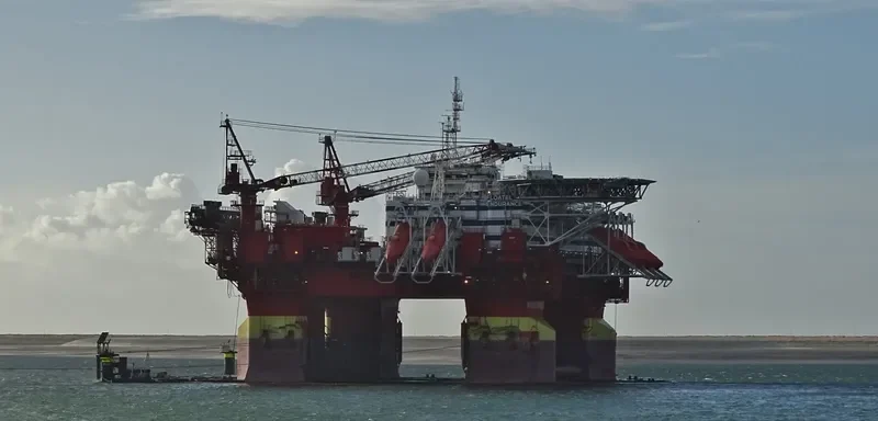 FLOATEL ENDURANCE General Cargo IMO 9671589 photo 4